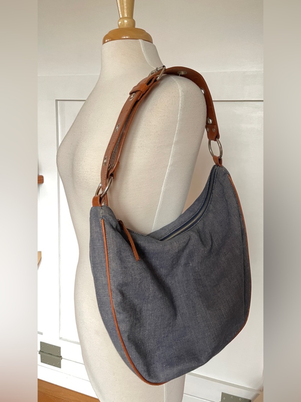 Banana Republic // Blue Canvas Shoulder Bag Crossbody Tan Leather Strap and Trim - Picture 2 of 15
